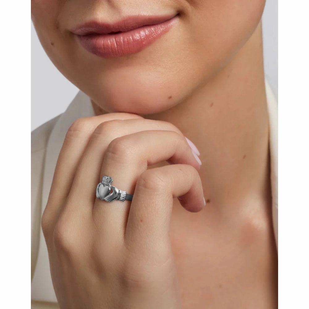 14k Gold Claddagh Ring