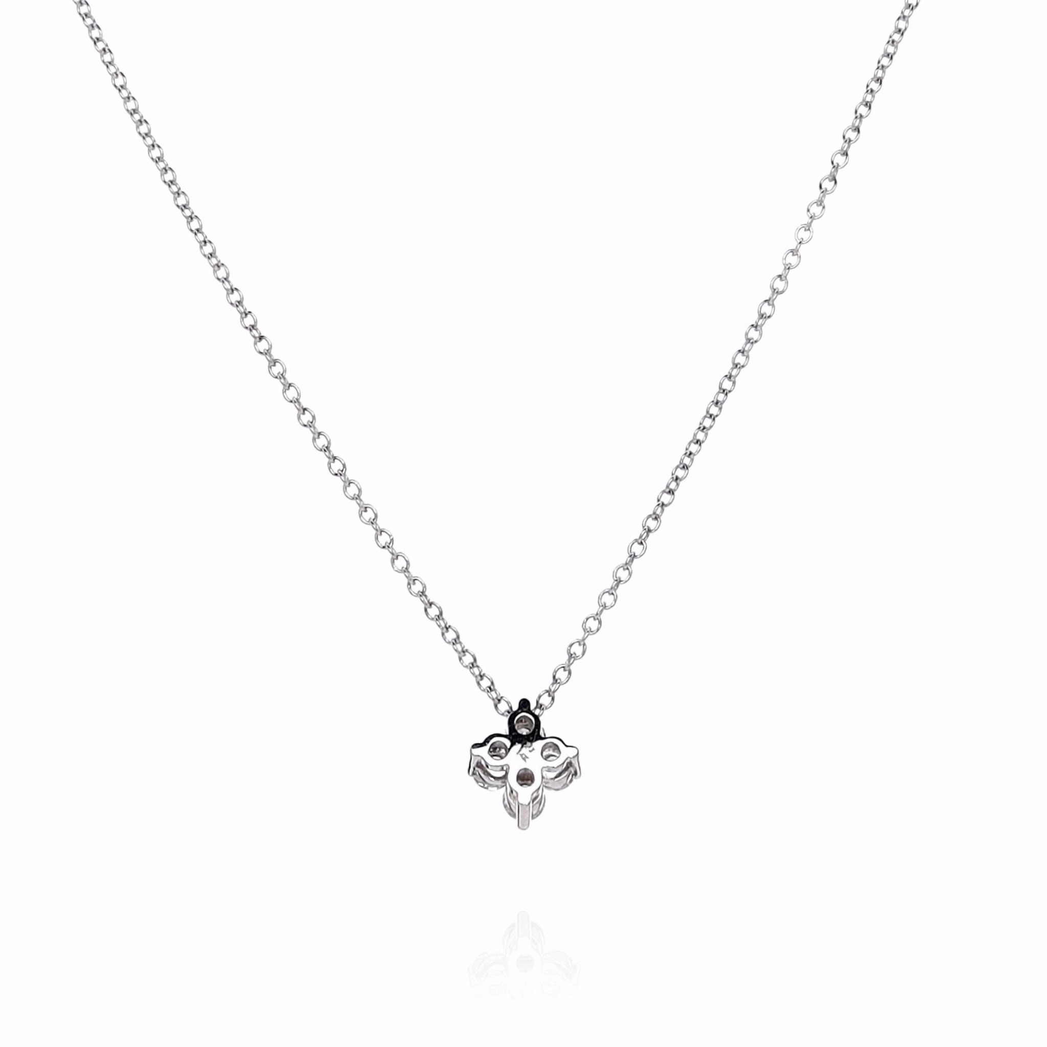 14k White Gold 0.23-0.26ct Diamond Cluster Pendant Necklace