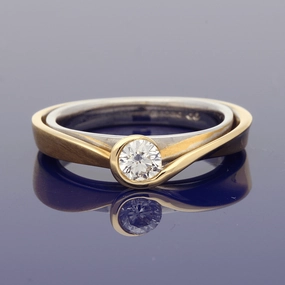 18ct Rose & White Gold Contemporary 0.32ct Certificated Diamond Ring