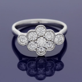 18ct White Gold 1.10ct Diamond Cluster Ring
