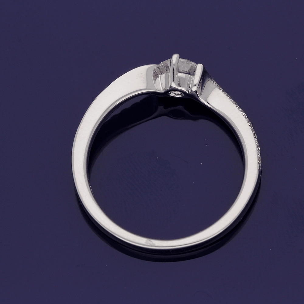 18ct White Gold Certificated 0.46ct Diamond Solitaire Twist Ring with Diamond Set Shoulders