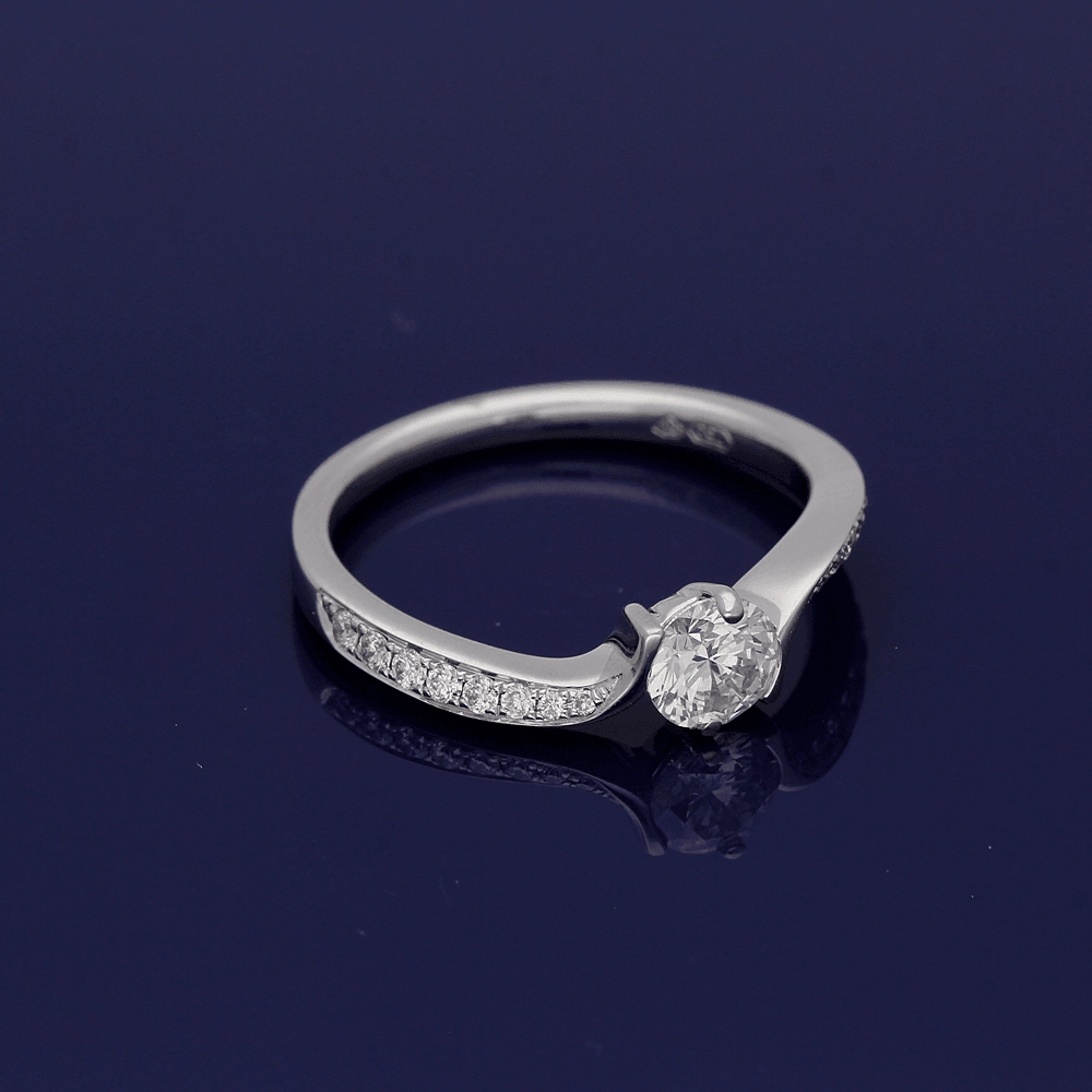 18ct White Gold Certificated 0.46ct Diamond Solitaire Twist Ring with Diamond Set Shoulders