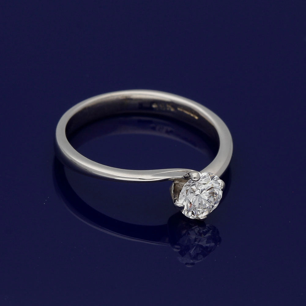 18ct White Gold Certificated 0.59ct Diamond Solitaire Twist Ring D/VVS1