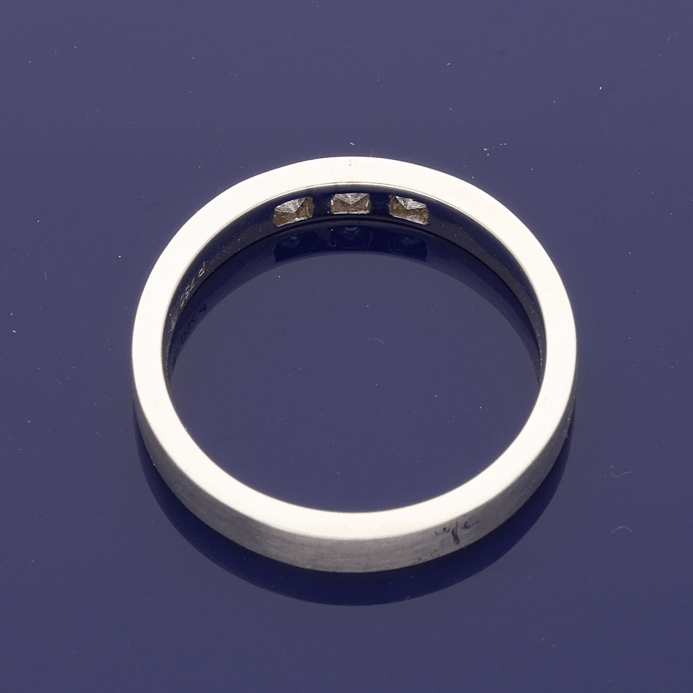 18ct White Gold Diamond-Set 3.2mm Flat Court Wedding Ring