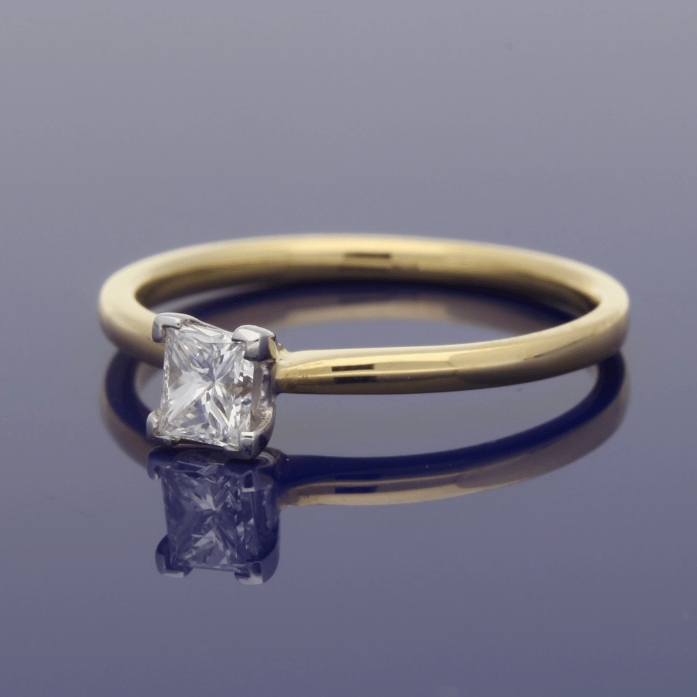 18ct Yellow Gold 0.39ct Princess Cut Diamond Solitaire Ring