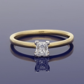 18ct Yellow Gold 0.39ct Princess Cut Diamond Solitaire Ring