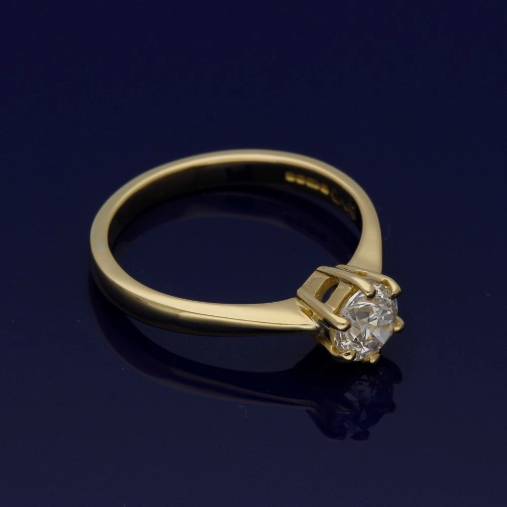 18ct Yellow Gold Certificated 0.70ct Diamond Solitaire Ring
