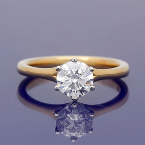 18ct Yellow Gold Certificated 1.01ct Diamond Solitaire Ring