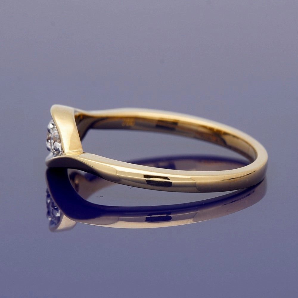 18ct Yellow Gold Diamond Trilogy Twist Ring
