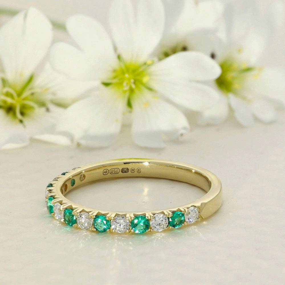 18ct Yellow Gold Emerald & Diamond Slim 2.1mm Half Eternity Ring