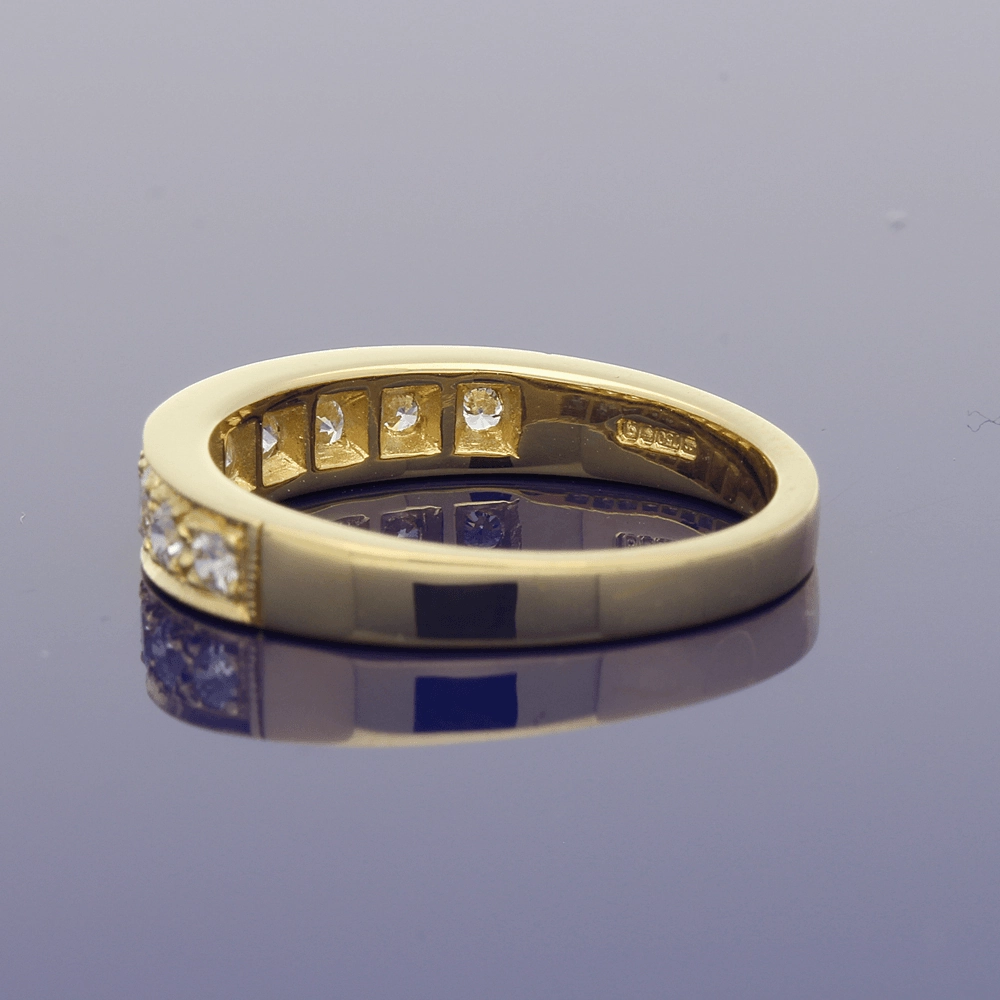 18ct Yellow Gold Graduated Diamond Half Eternity Ring