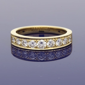 18ct Yellow Gold Graduated Diamond Half Eternity Ring