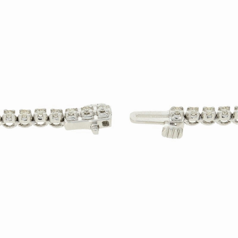 9ct White Gold 3.28cts Diamond Graduated Line Necklace
