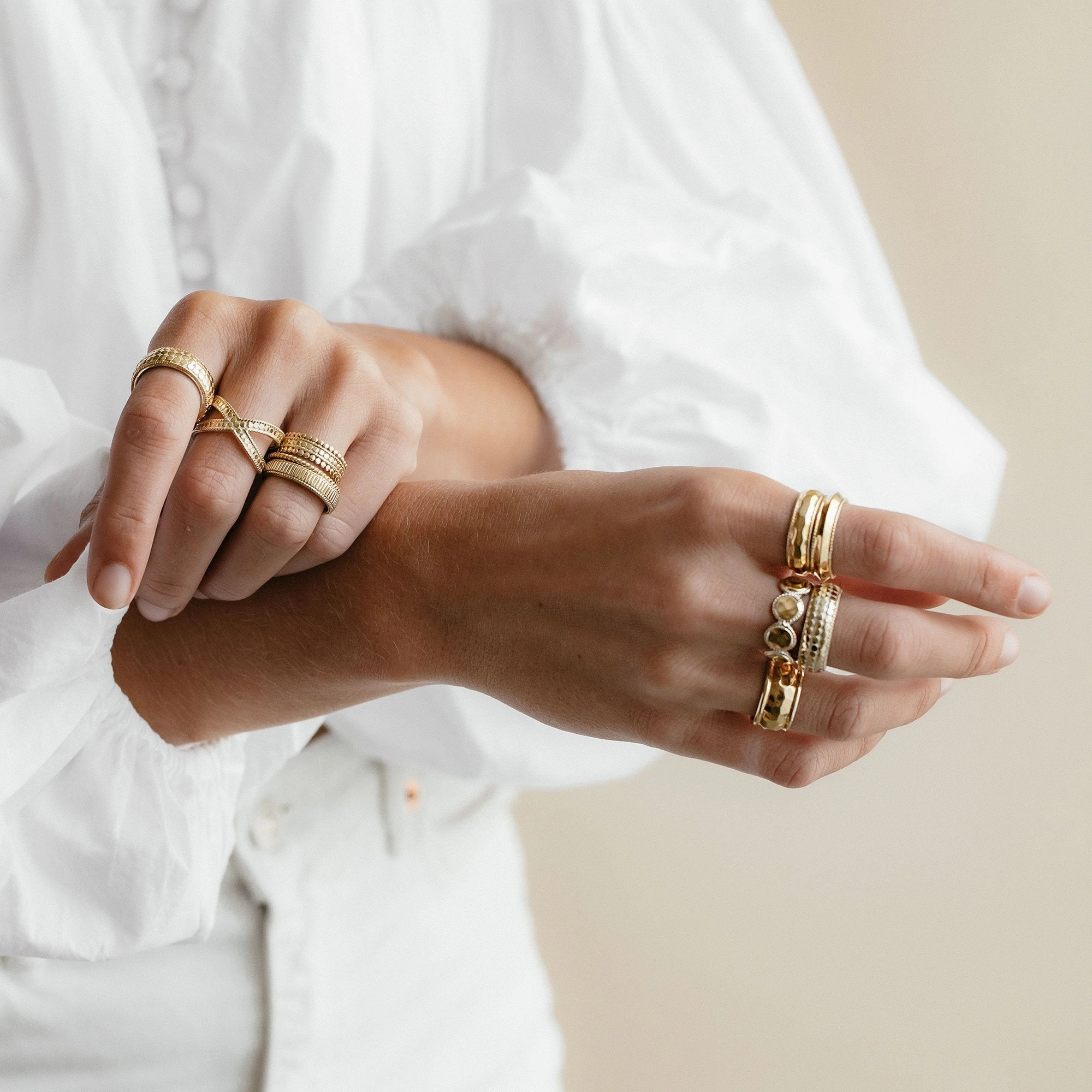 Anna Beck Classic Cross Ring