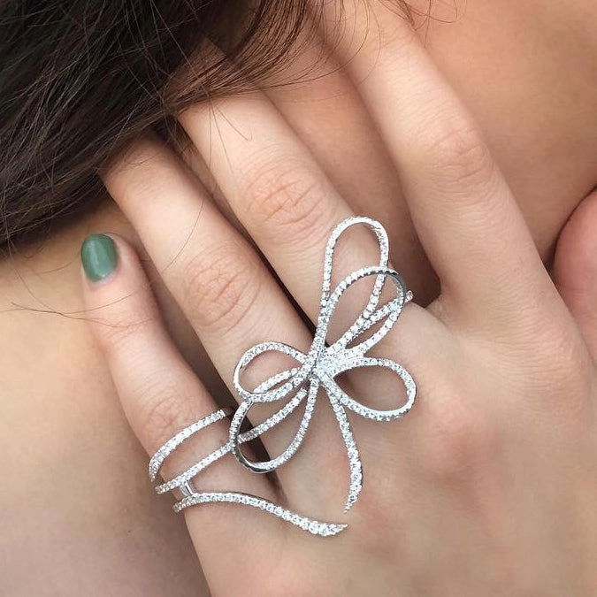 Atame double finger Belle Ring