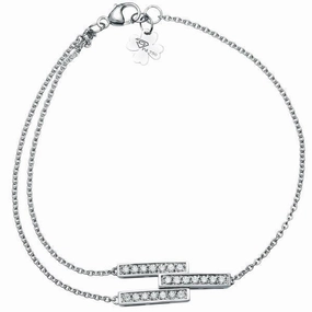 Bracelet en or blanc serti de diamants.