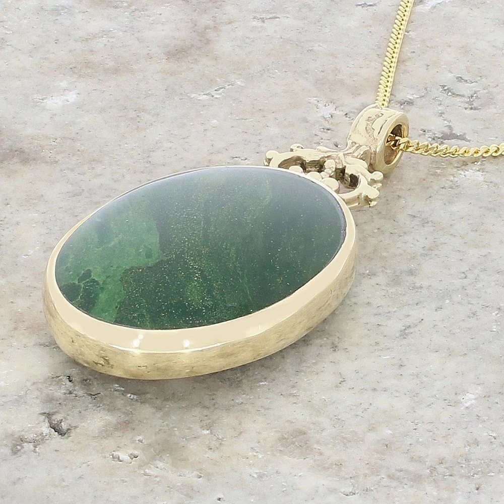 Derbyshire Blue John and Jade 9ct Yellow Gold Oval Pendant Necklace