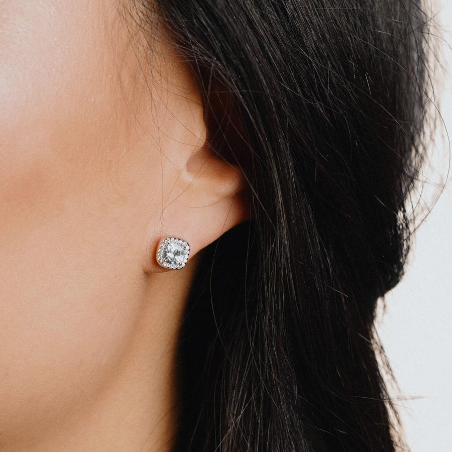 Diamonfire Sterling Silver Zirconia Square Shaped Stud Earrings E5590