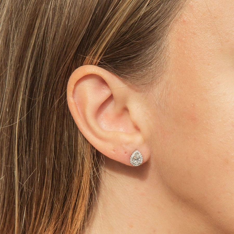 Diamonfire Sterling Silver Zirconia Teardrop Shaped Stud Earrings E5909