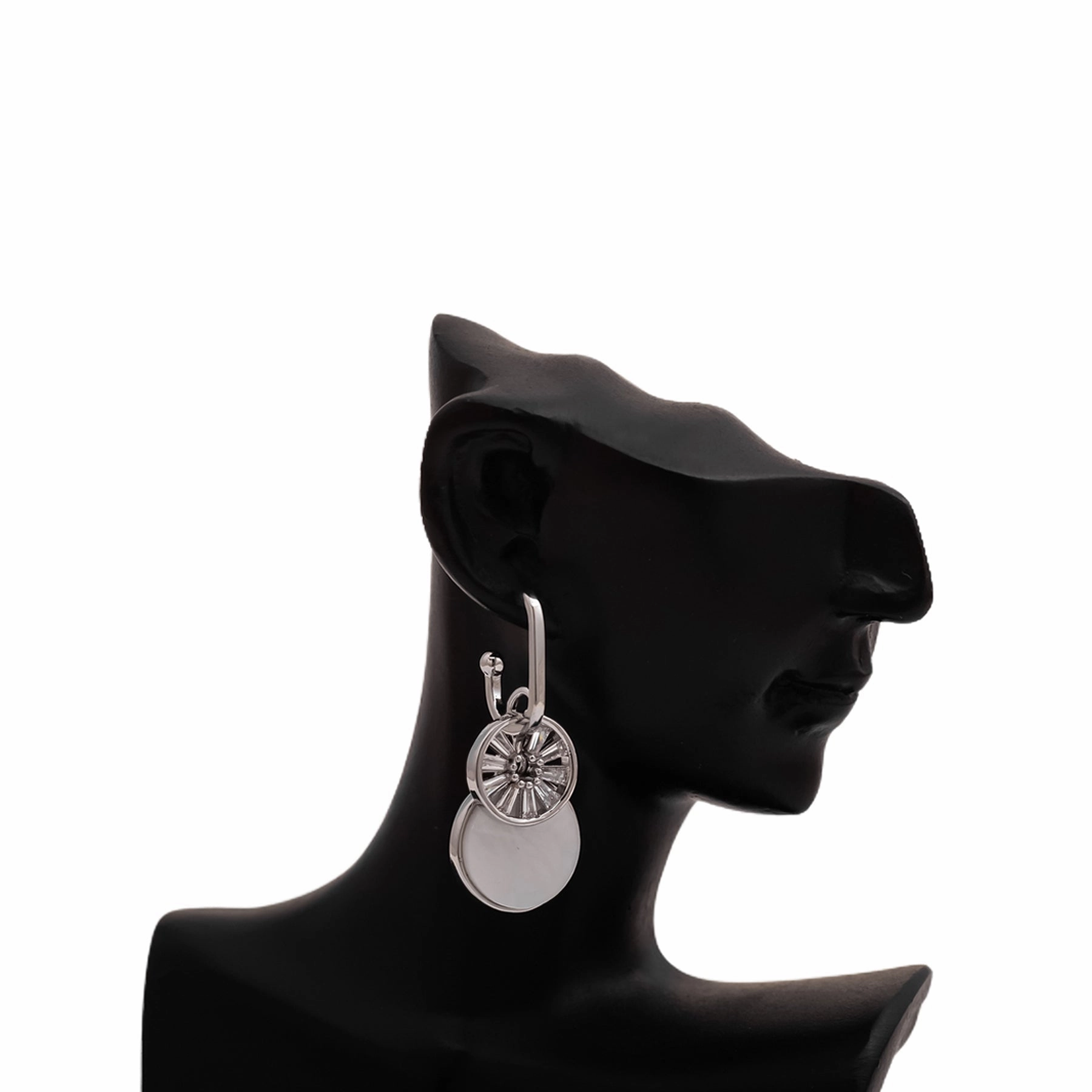 Earrings- J0599216