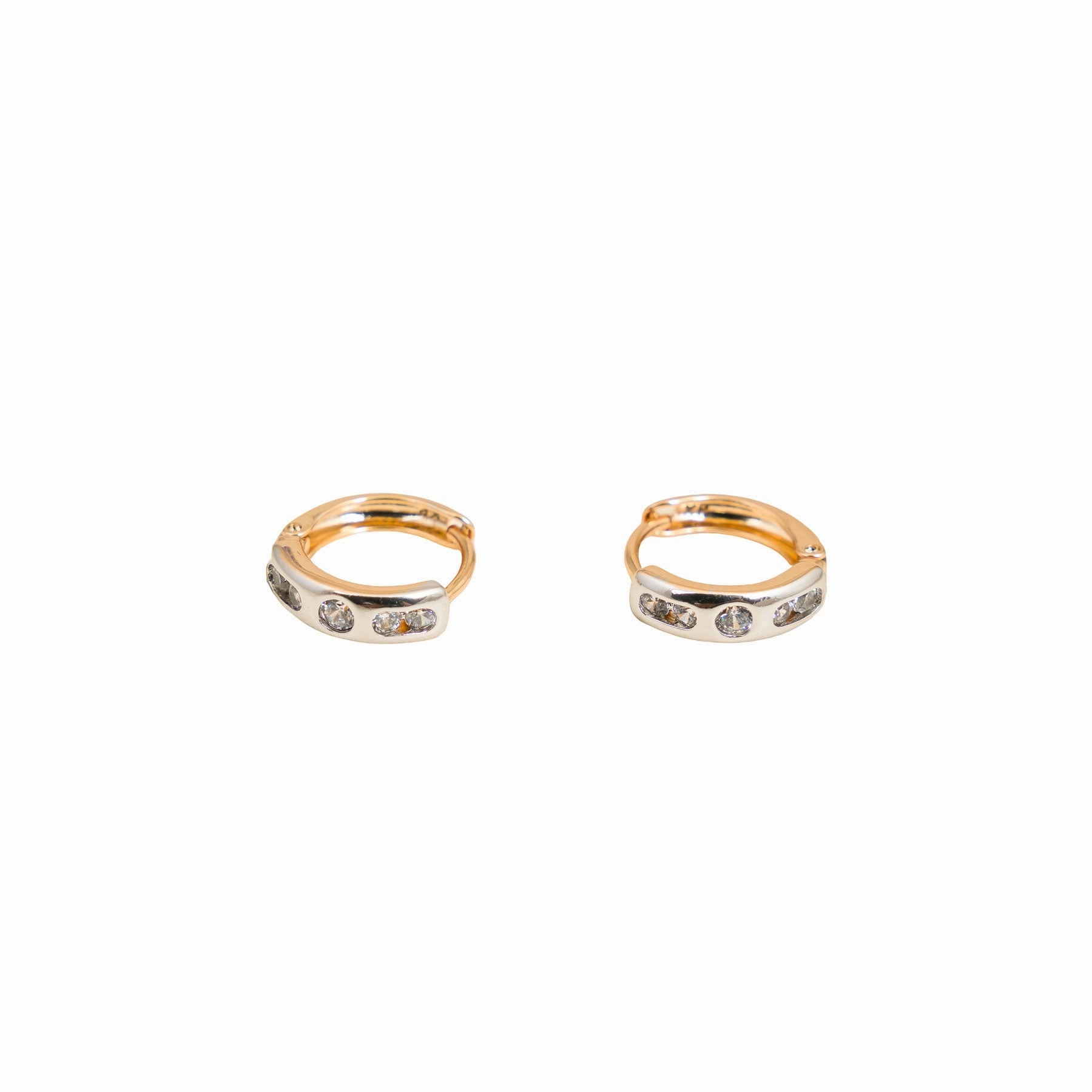 Earrings- J0608874