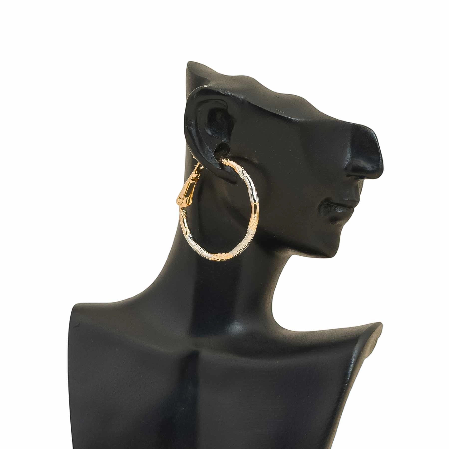 Earrings- J0610474
