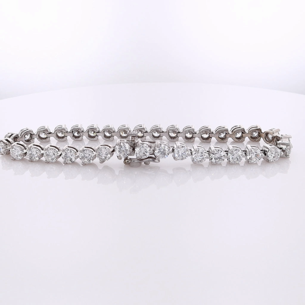 Estate 14 Karat White Gold Diamond Tennis Style Bracelet