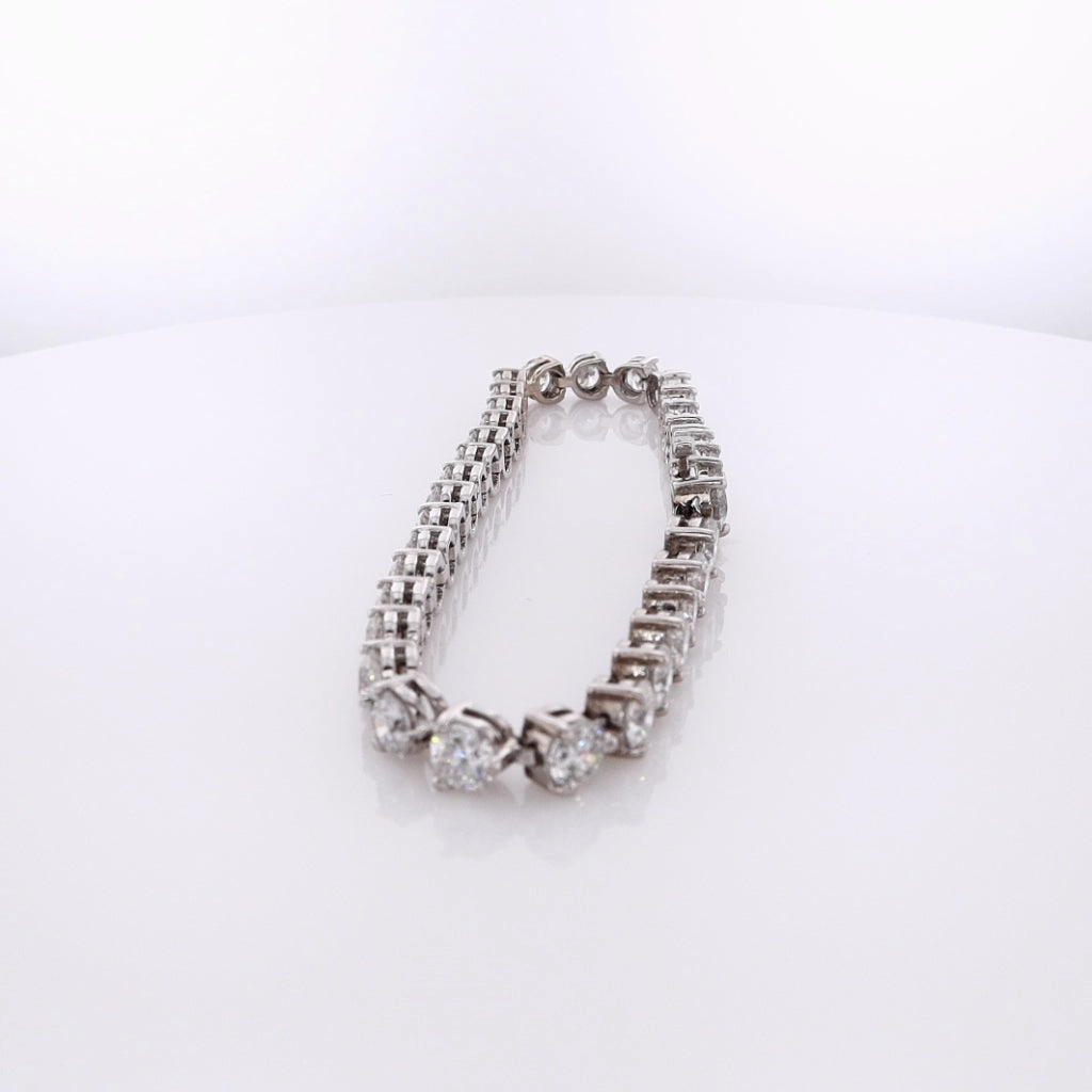 Estate 14 Karat White Gold Diamond Tennis Style Bracelet