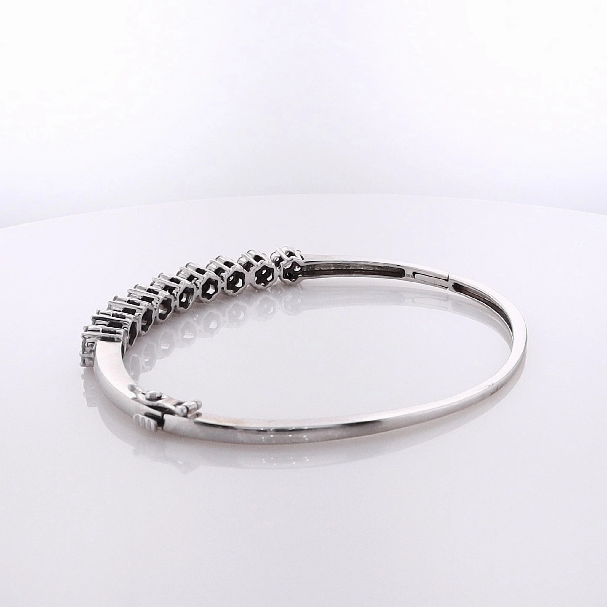 Estate 14 Karat White Gold Hinged Diamond Bangle Bracelet
