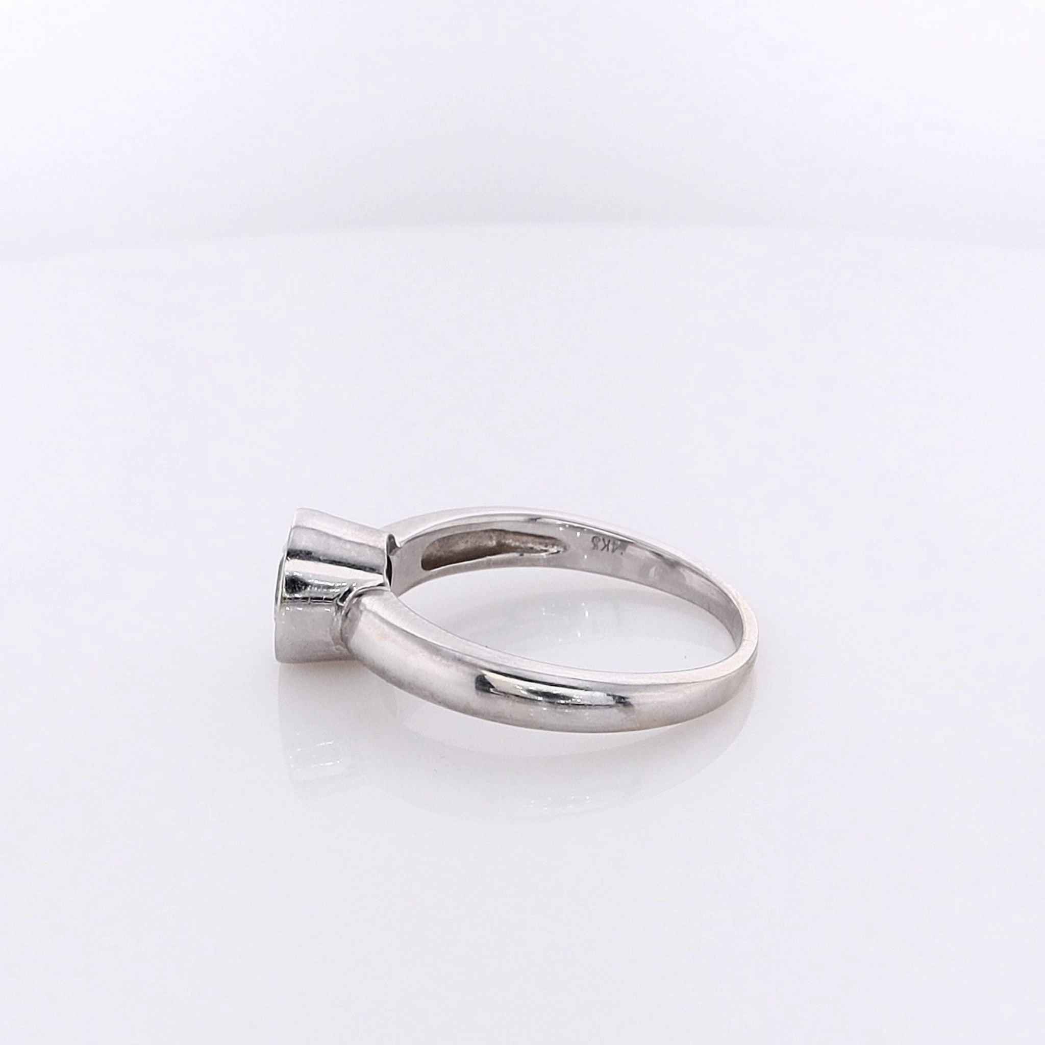 Estate 14 Karat White Gold Polished Shank Diamond Engagement Ring