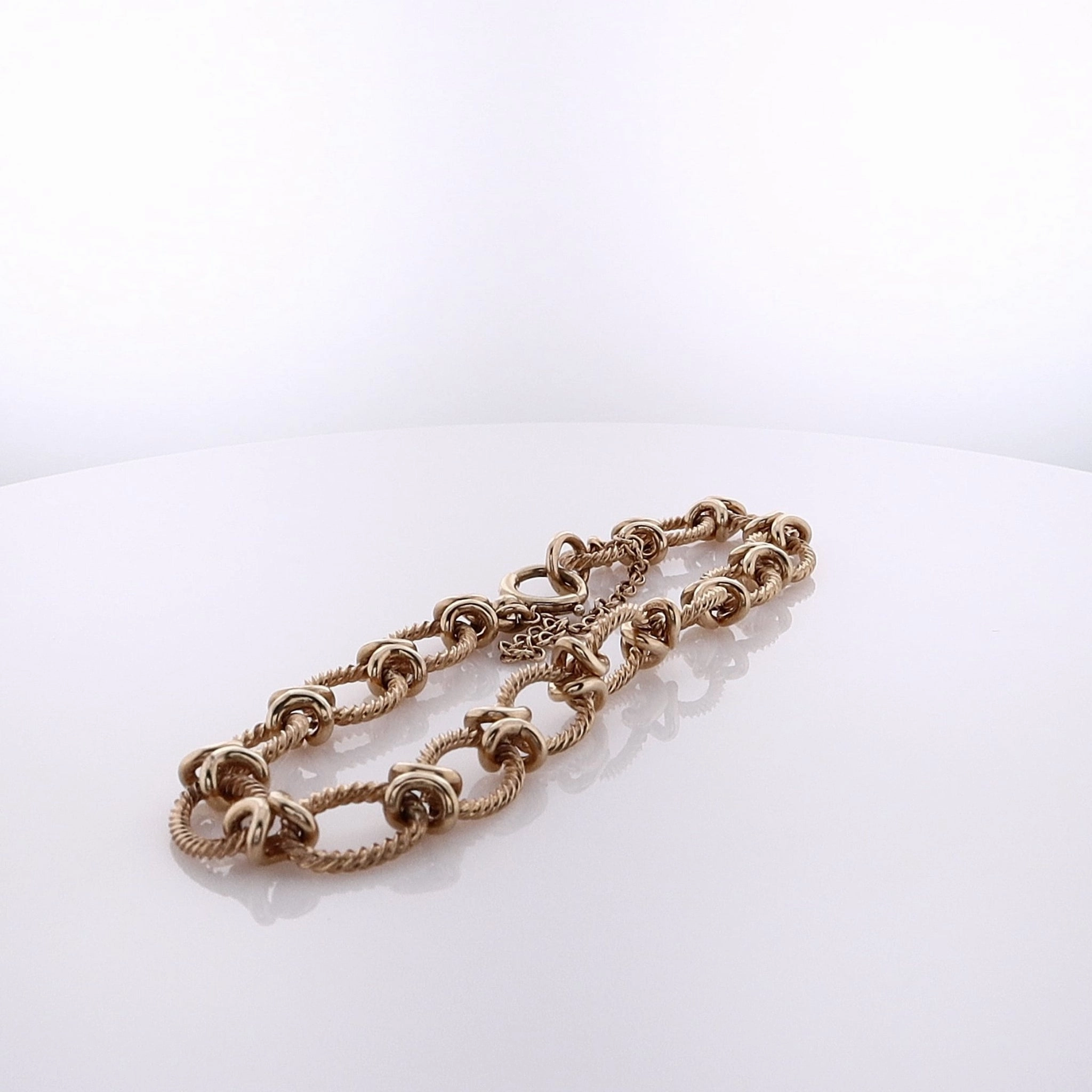 Estate 14 Karat Yellow Gold Oval Cable Links Alternating Polished X Bracelet W/Safety Chain