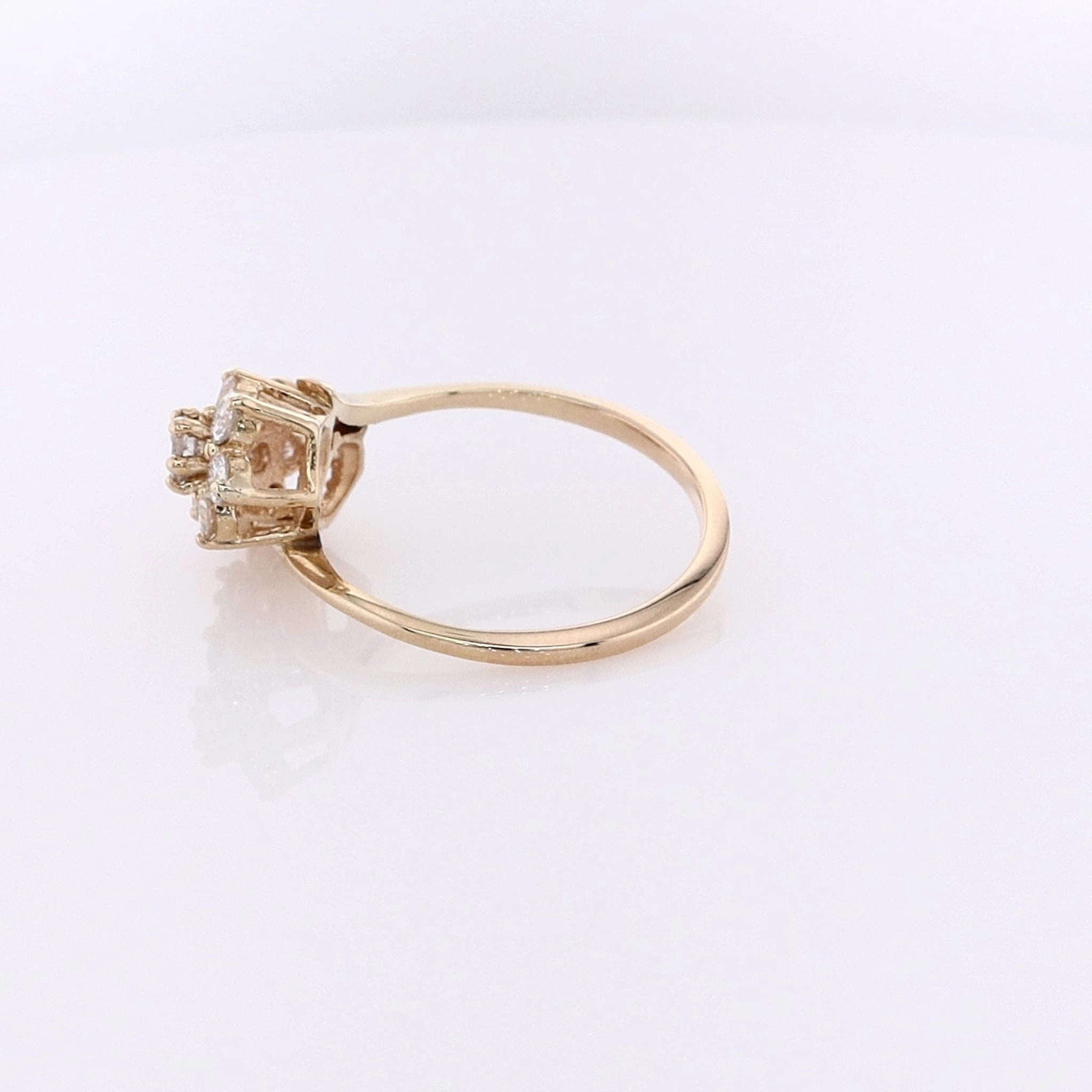 Estate 14 Kart Yellow Gold Double Flower Head Design Diamond Ring