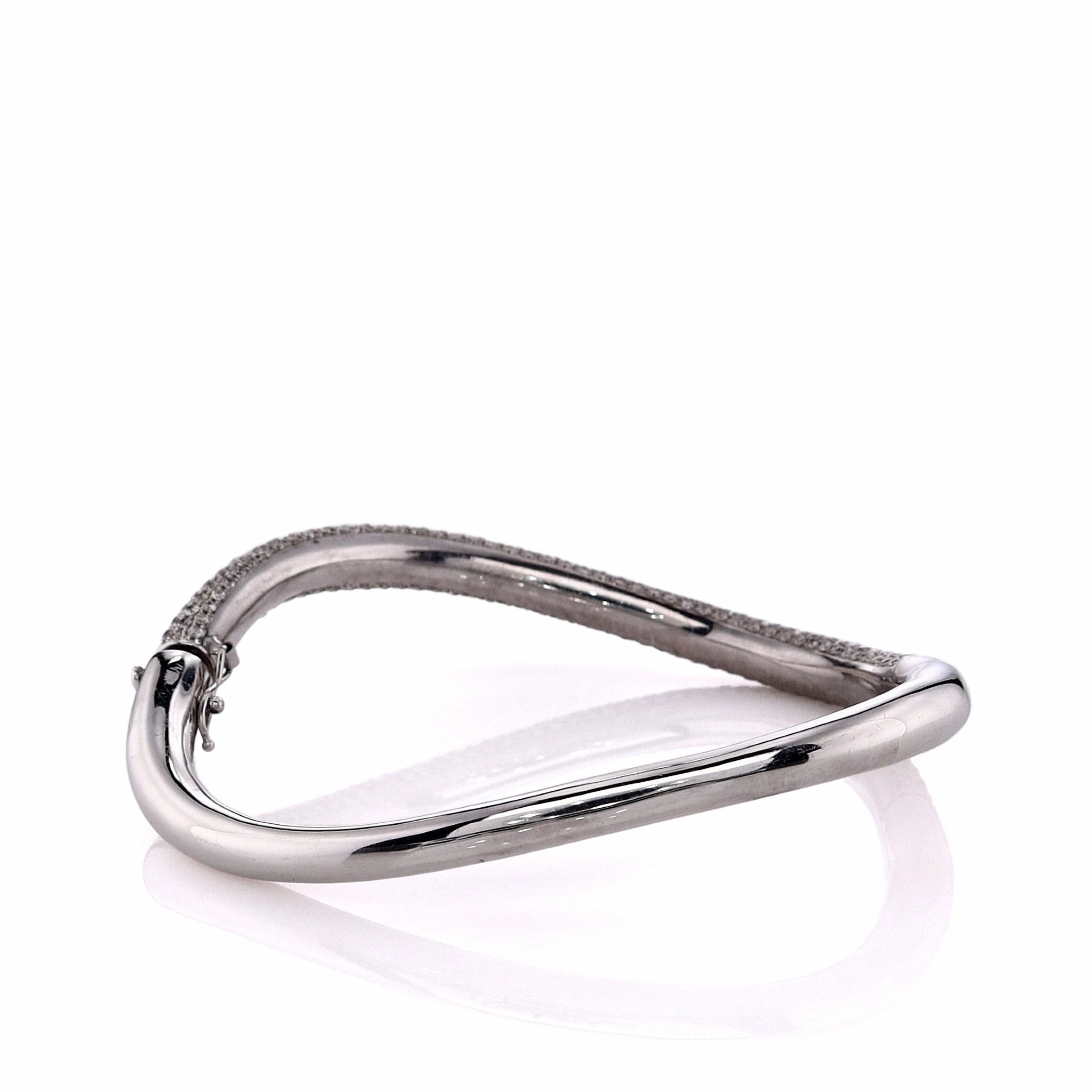 Estate 14k White Gold 7.22ct Wavy Diamond Bangle Bracelet