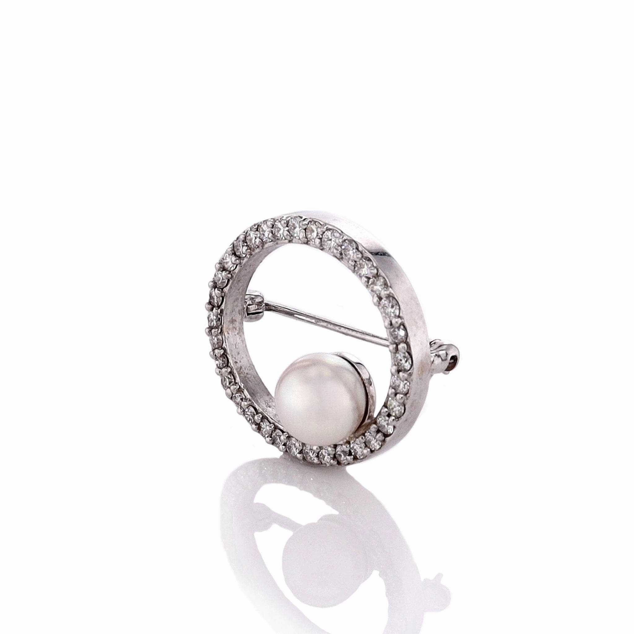 Estate 14k White Gold Oval Design Pearl and Diamond Pin