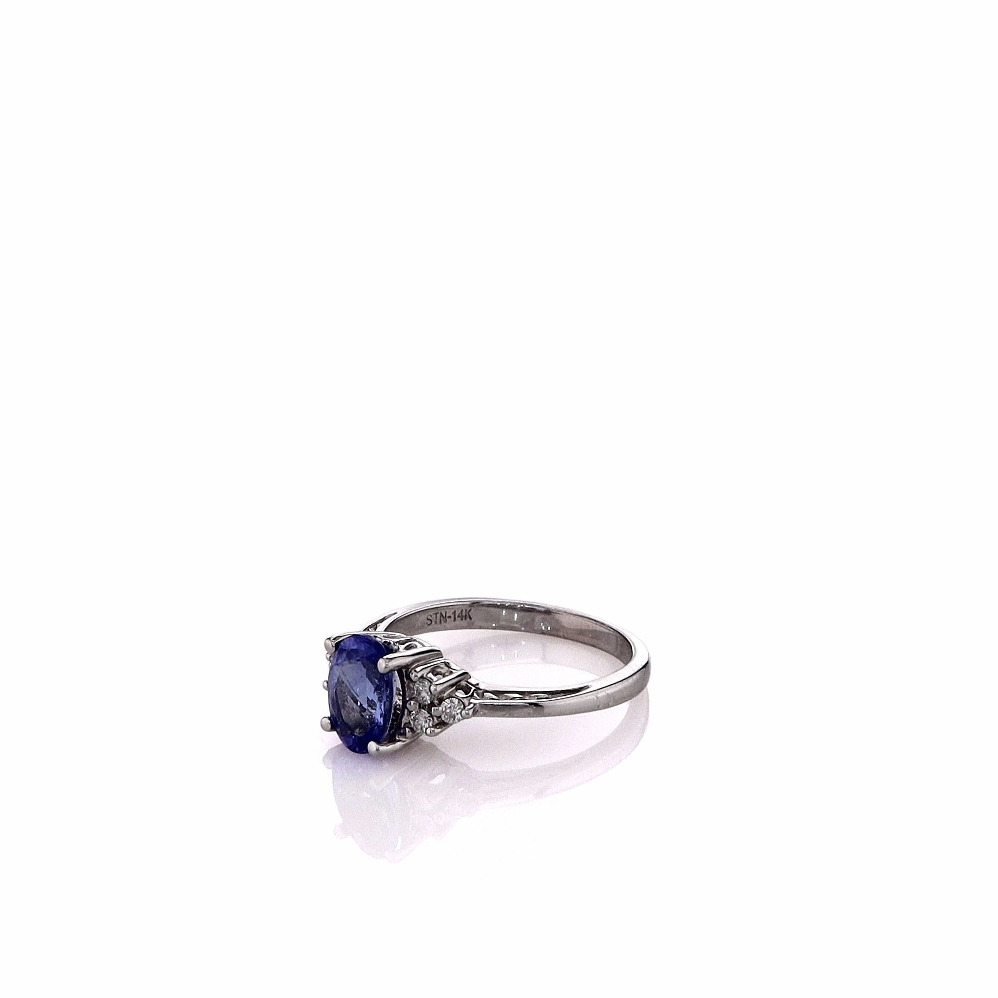 Estate 14k White Gold Purple Oval Tanzanite and Diamond Ring