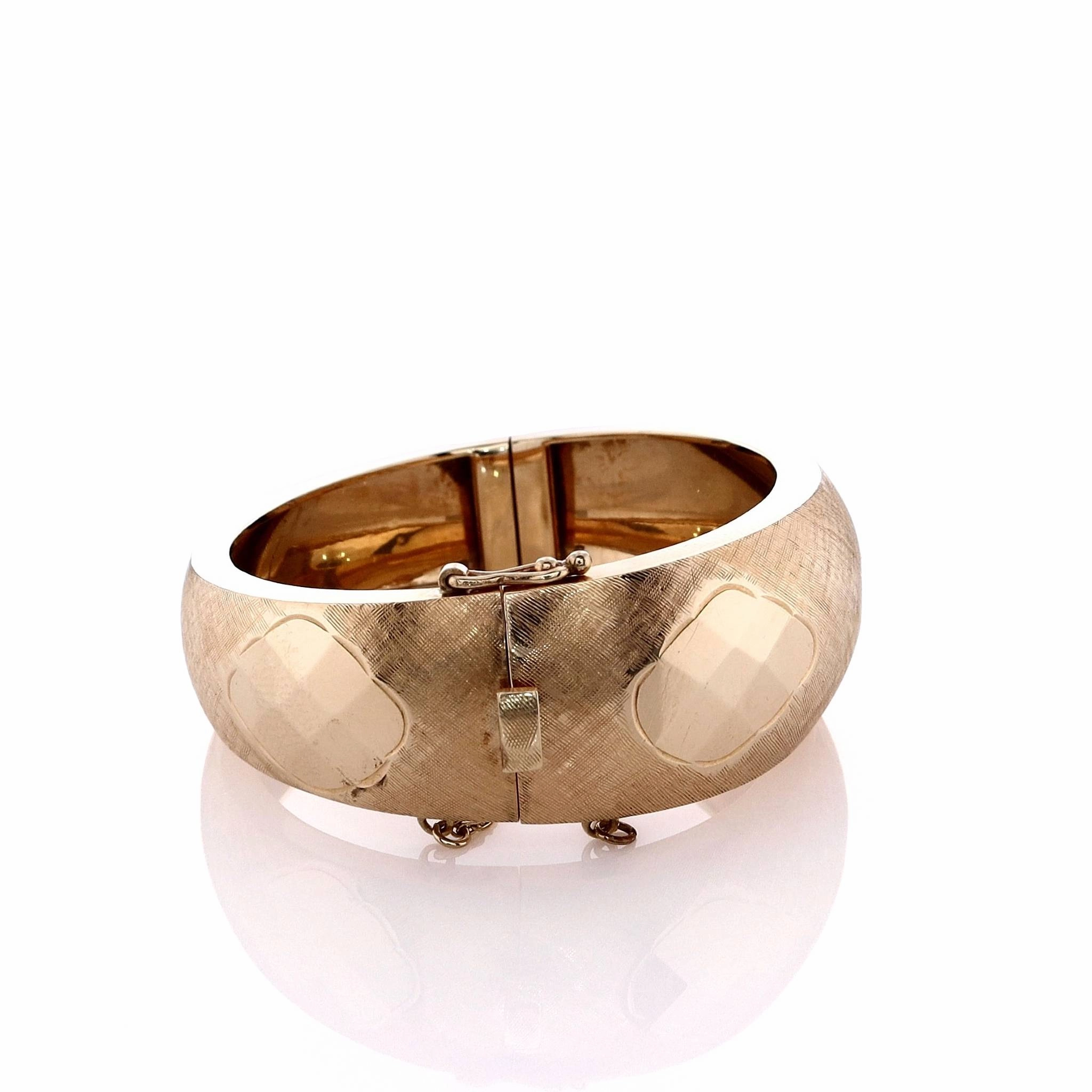 Estate 14k Yellow Gold Brushed and Polished Centers Tapered Bangle Bracelet