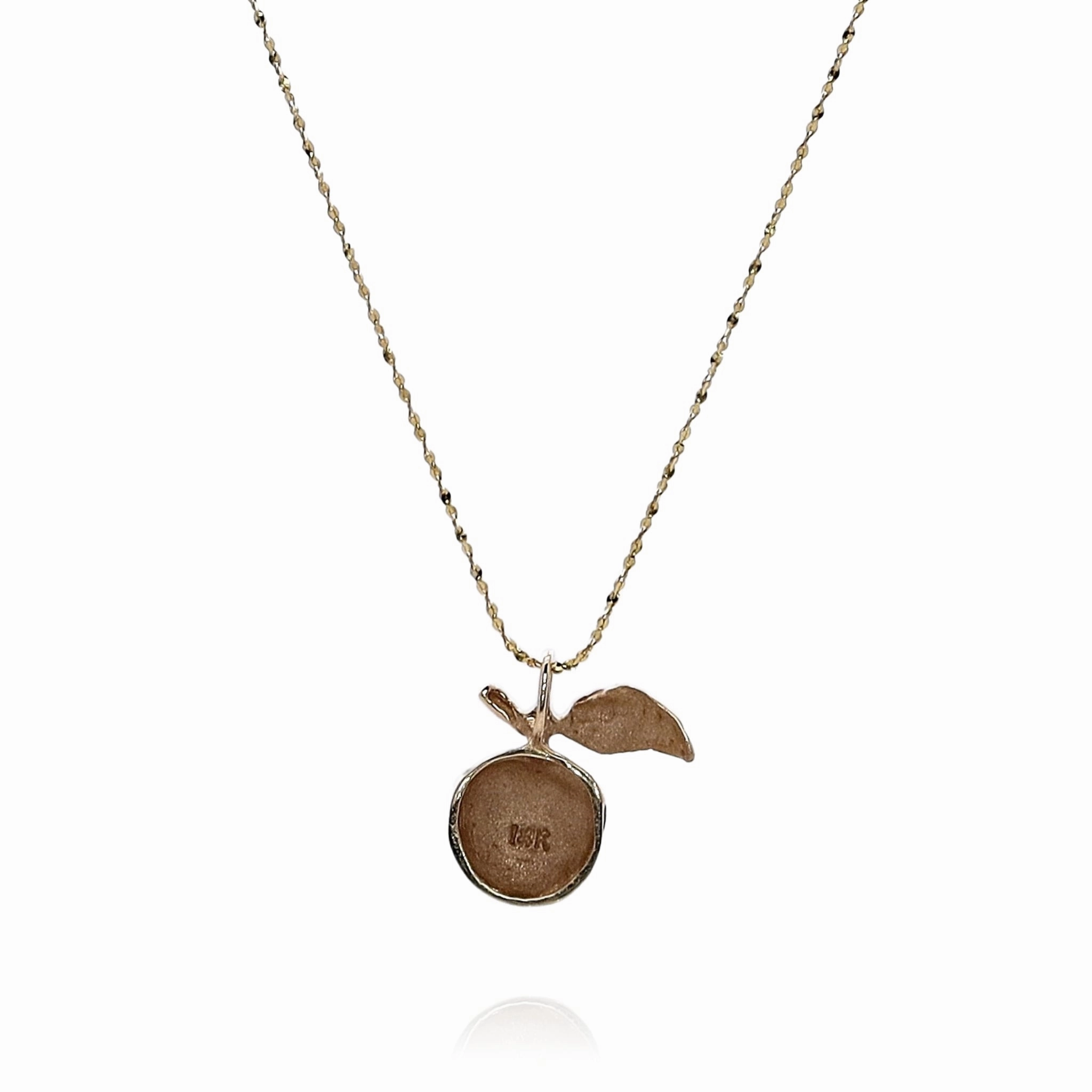 Estate 14k Yellow Gold Brushed Apple and Leaf Chain Pendant Necklace