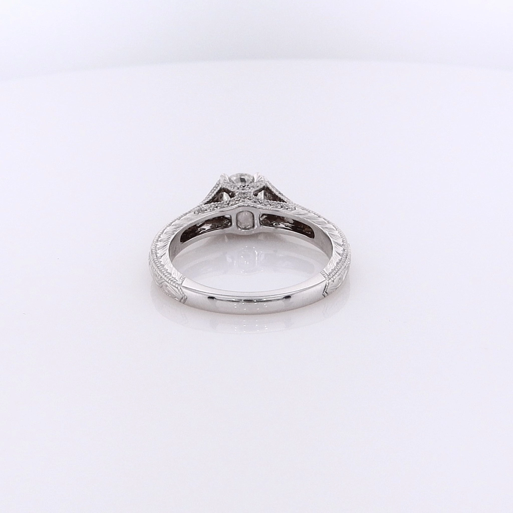 Estate 18 Karat White Gold Diamond Ring