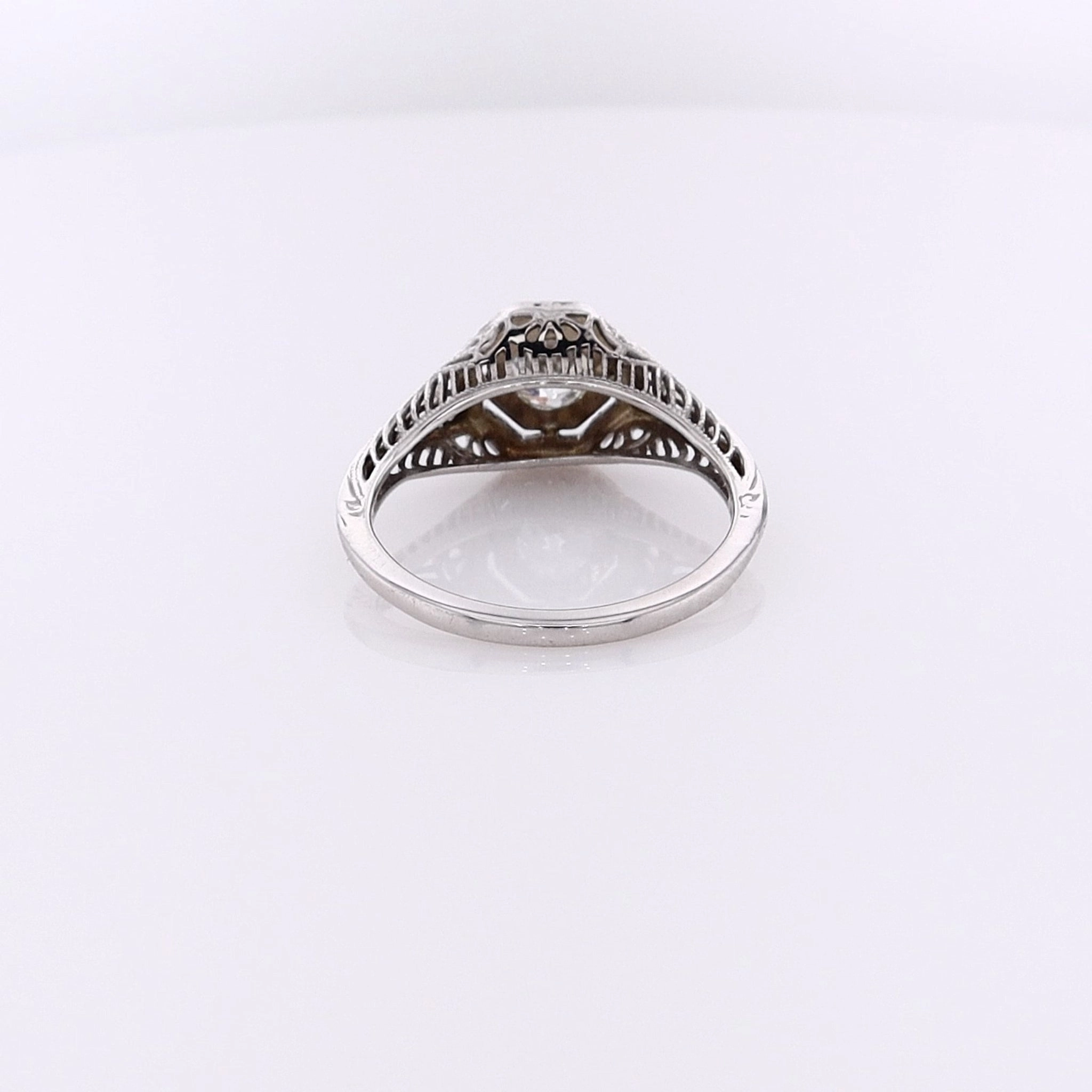 Estate 18 Karat White Gold Filagree and Milgrain Diamond Ring