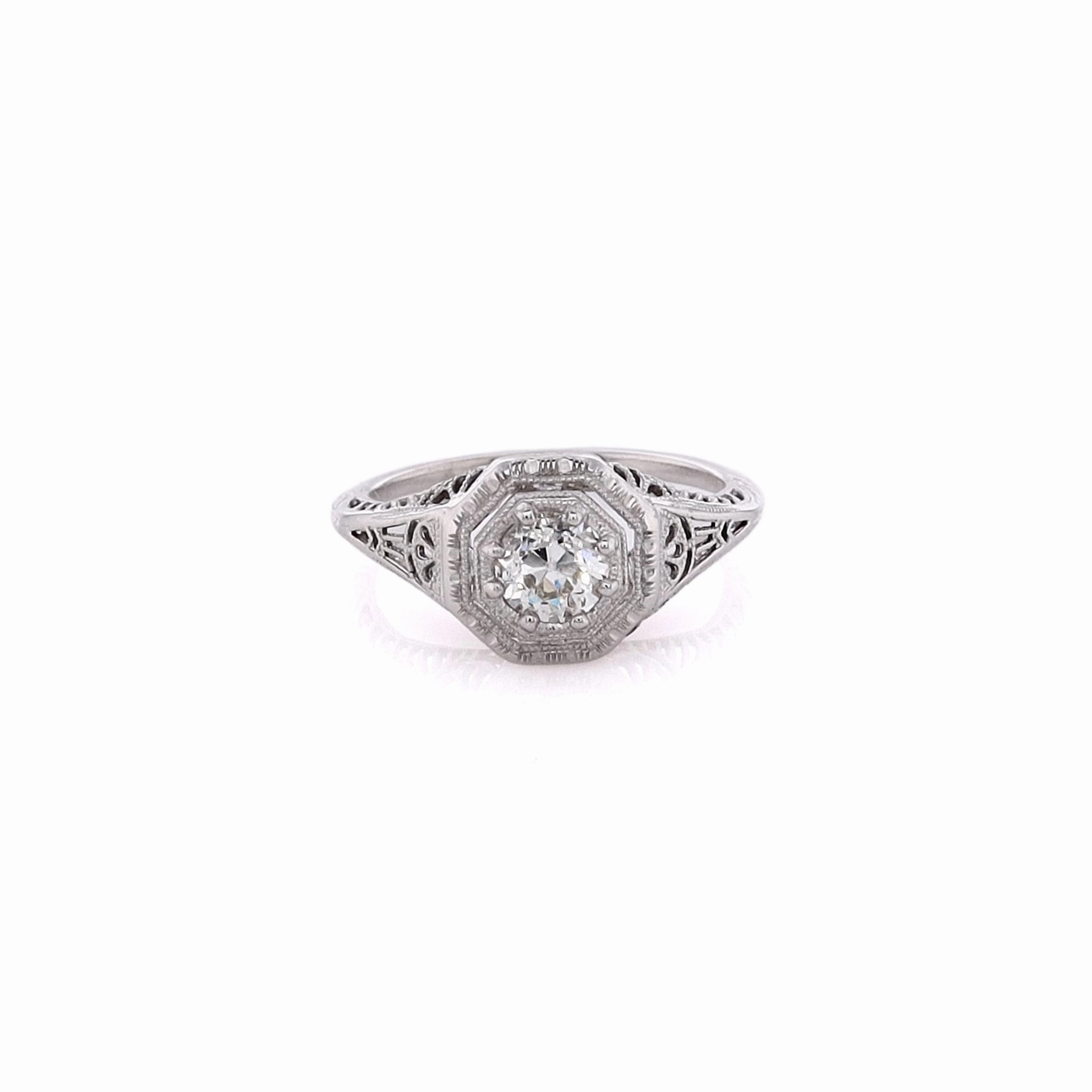 Estate 18 Karat White Gold Filagree and Milgrain Diamond Ring