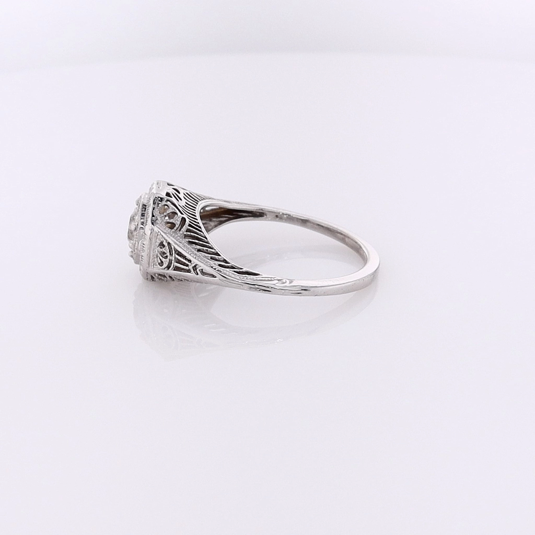 Estate 18 Karat White Gold Filagree and Milgrain Diamond Ring