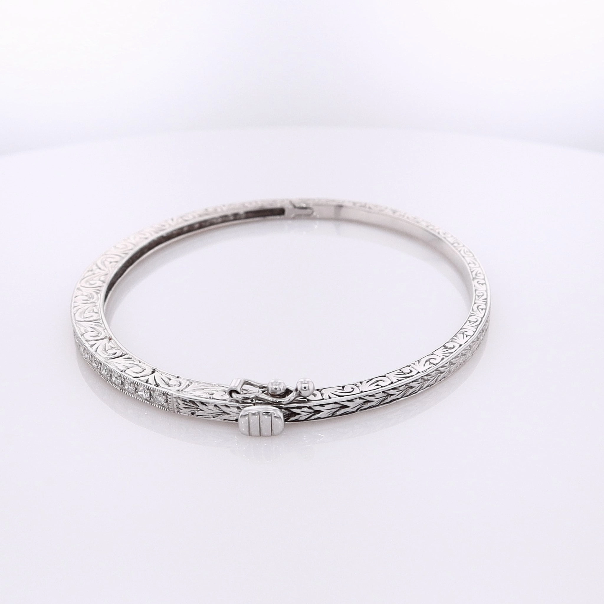 Estate 18 Karat White Gold Hinged Diamond Bangle Bracelet With Milgrain Design