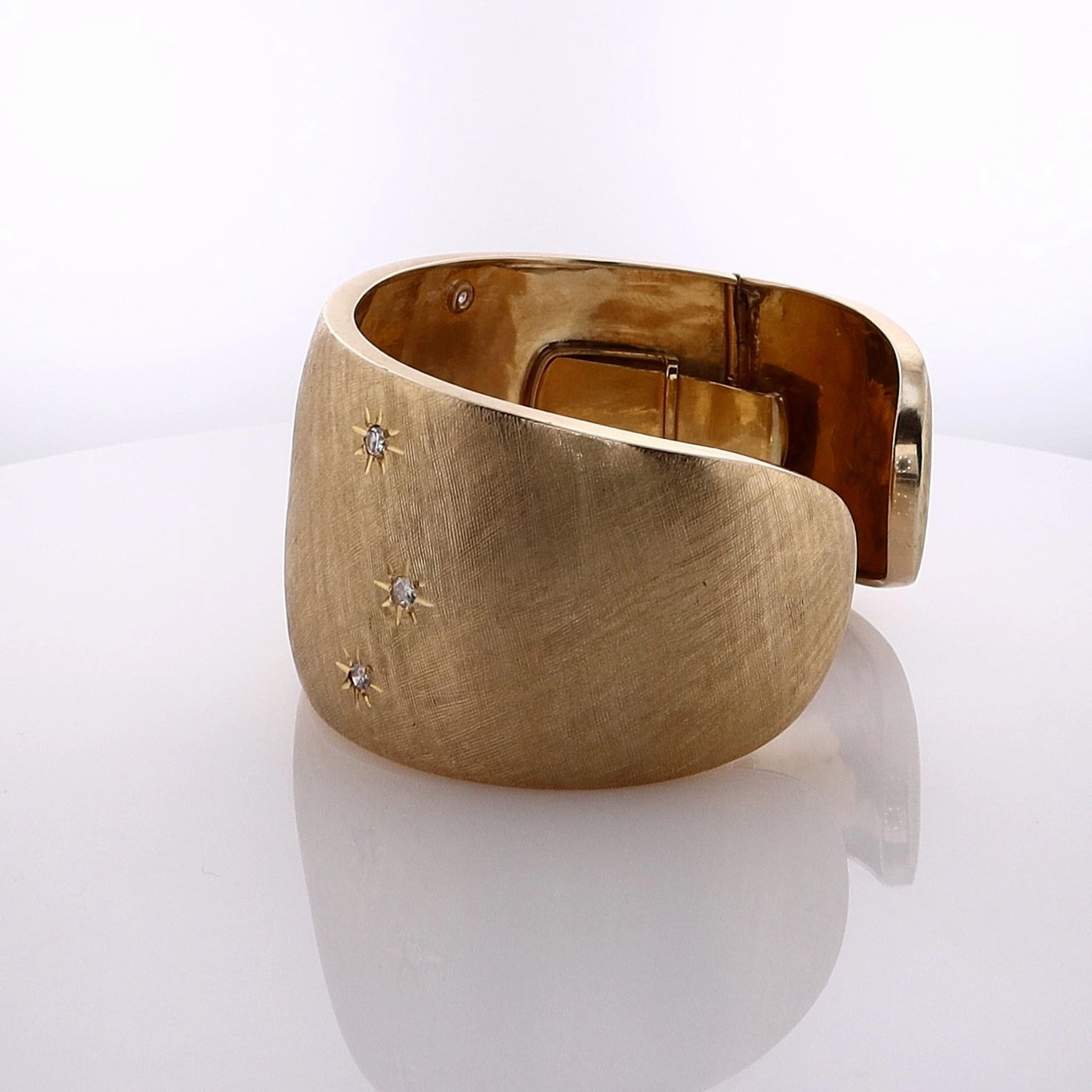 Estate 18 Karat Yellow Gold Diamond Hinged Wide Tapered Florentine Finish Cuff Bracelet