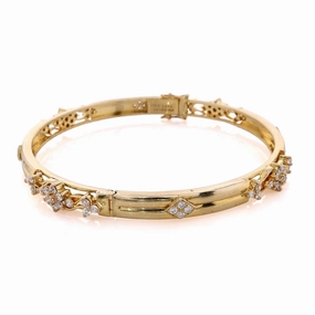 Estate 18 Karat Yellow Gold Flower Station Motif Diamond Hinged Bangle Bracelet