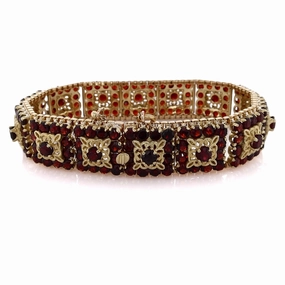 Estate 18 Karat Yellow Gold Garnet Bracelet With Safety Chain