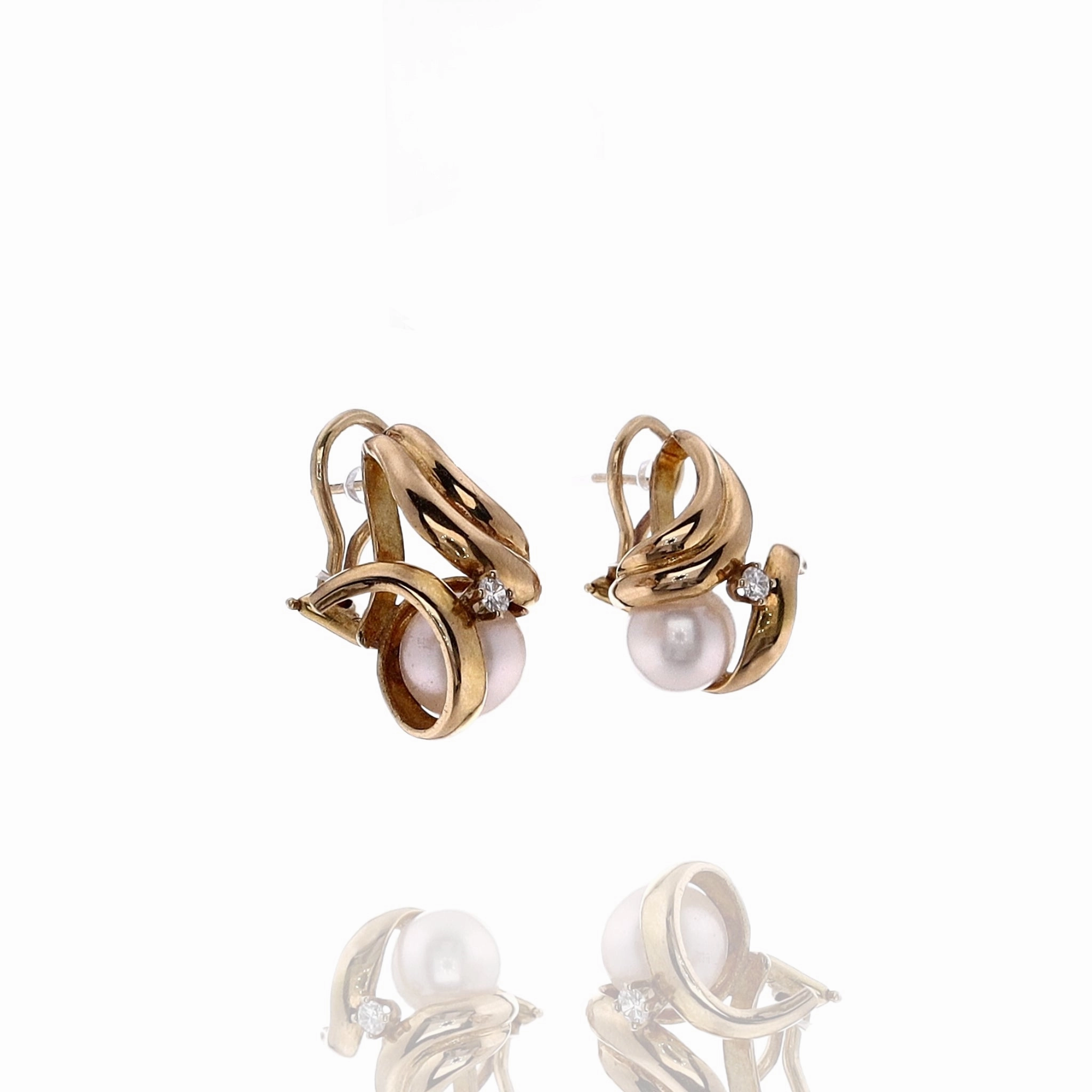 Estate 18k Yellow Gold Cultured Pearl Diamond Pierced/Clip-On Earrings