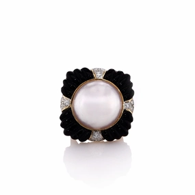 Estate 18k Yellow Gold Mabe Pearl Center With Carved Onyx and Diamond Statement Ring