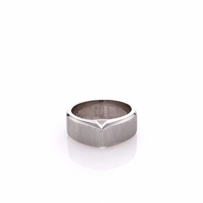 Estate Charriol 18k White Gold Brushed Design With Pinched Top Ring