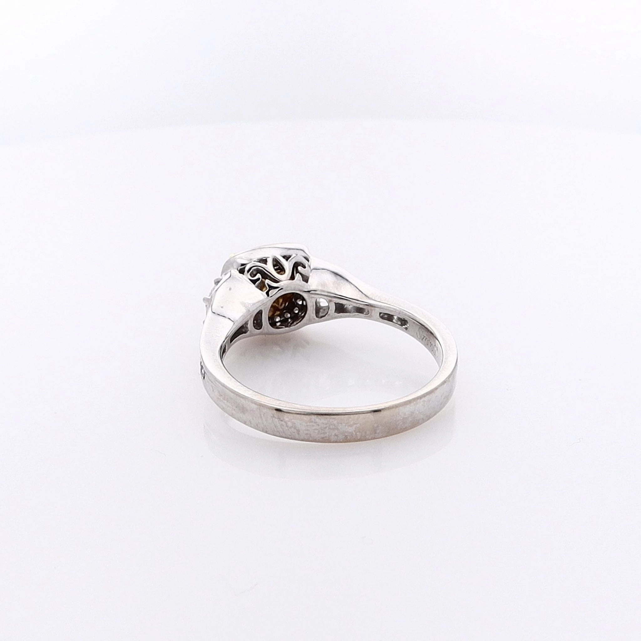 Estate Simon G 18 Karat Two-Tone Diamond Engagement Ring with GIA Certification
