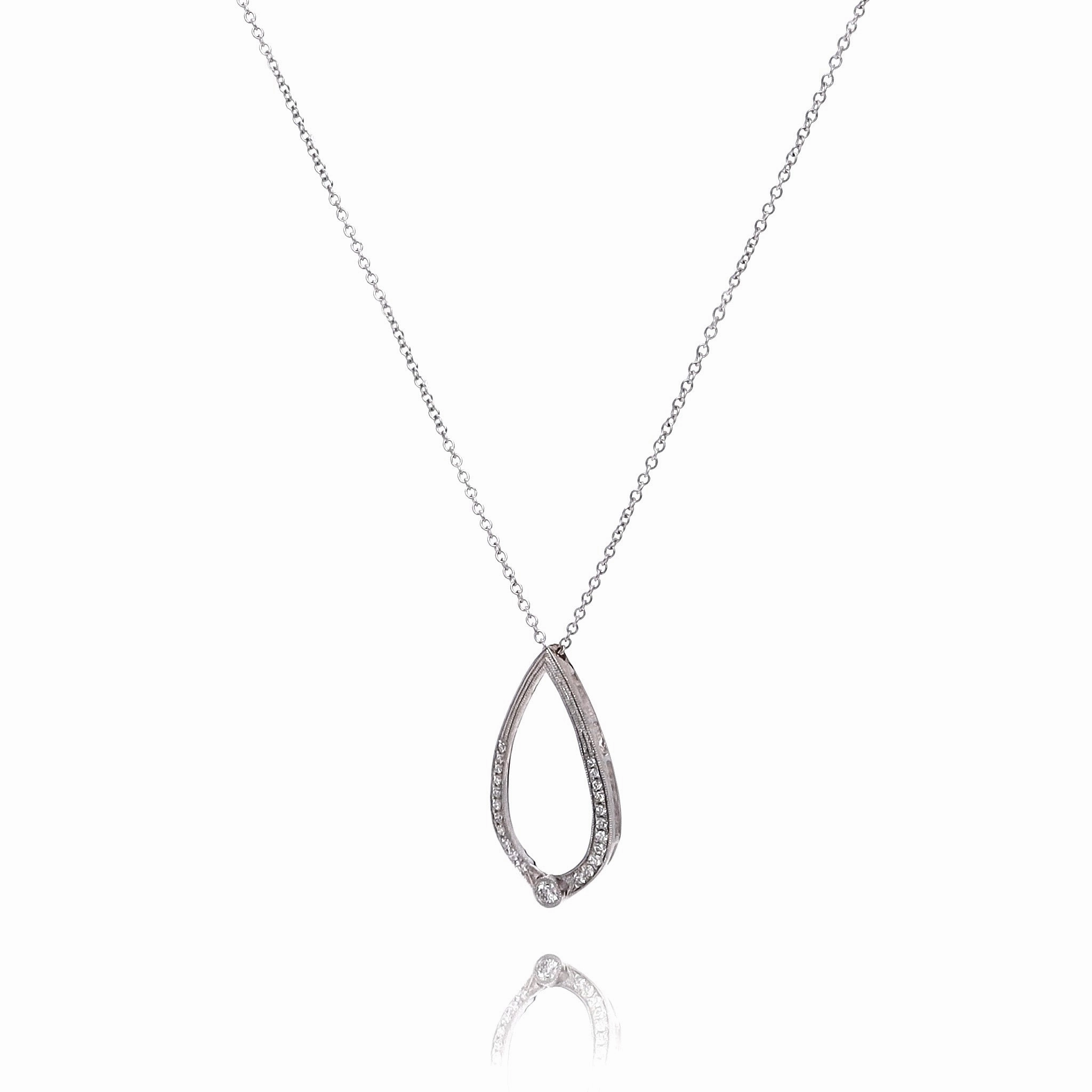 Estate Simon G 18k White Gold Milgrain Tear Drop Design Graduated Diamond Pendant Necklace